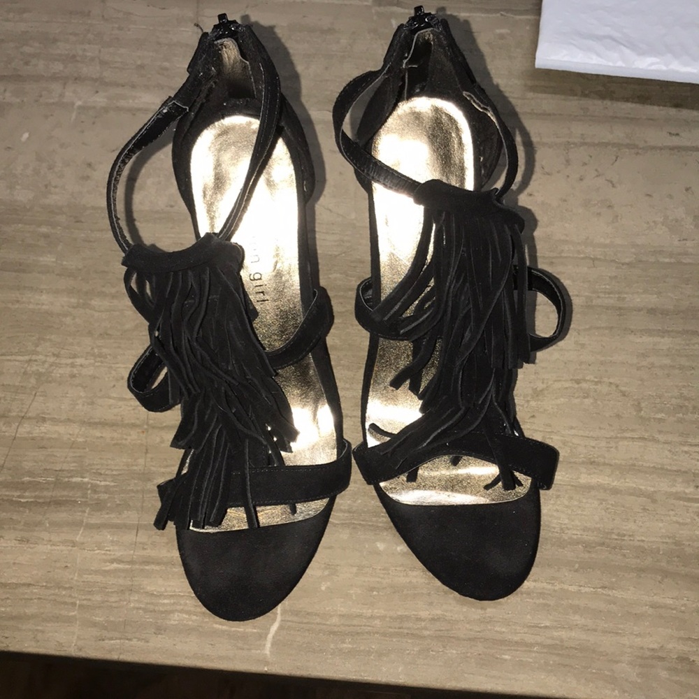Fringe black heels